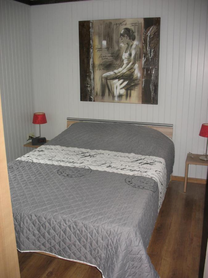 Durbuy Kleine Familiechalet Edelweiss 4 A 5 Pers Dış mekan fotoğraf